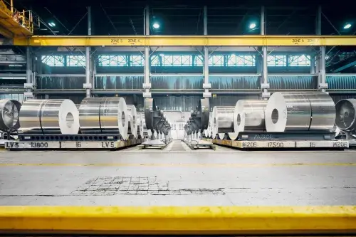 Aluminium factory and large machinery © Aluminium Stewardship Initiative